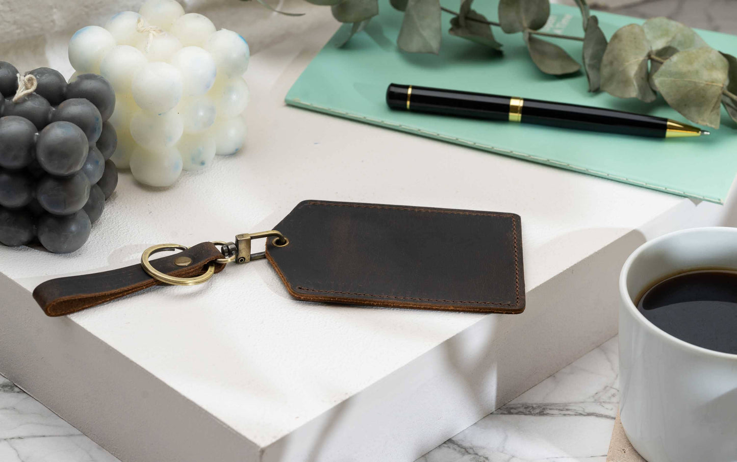 American Leather Goods - Luggage tags , Genuine Leather luggage tags: Brown
