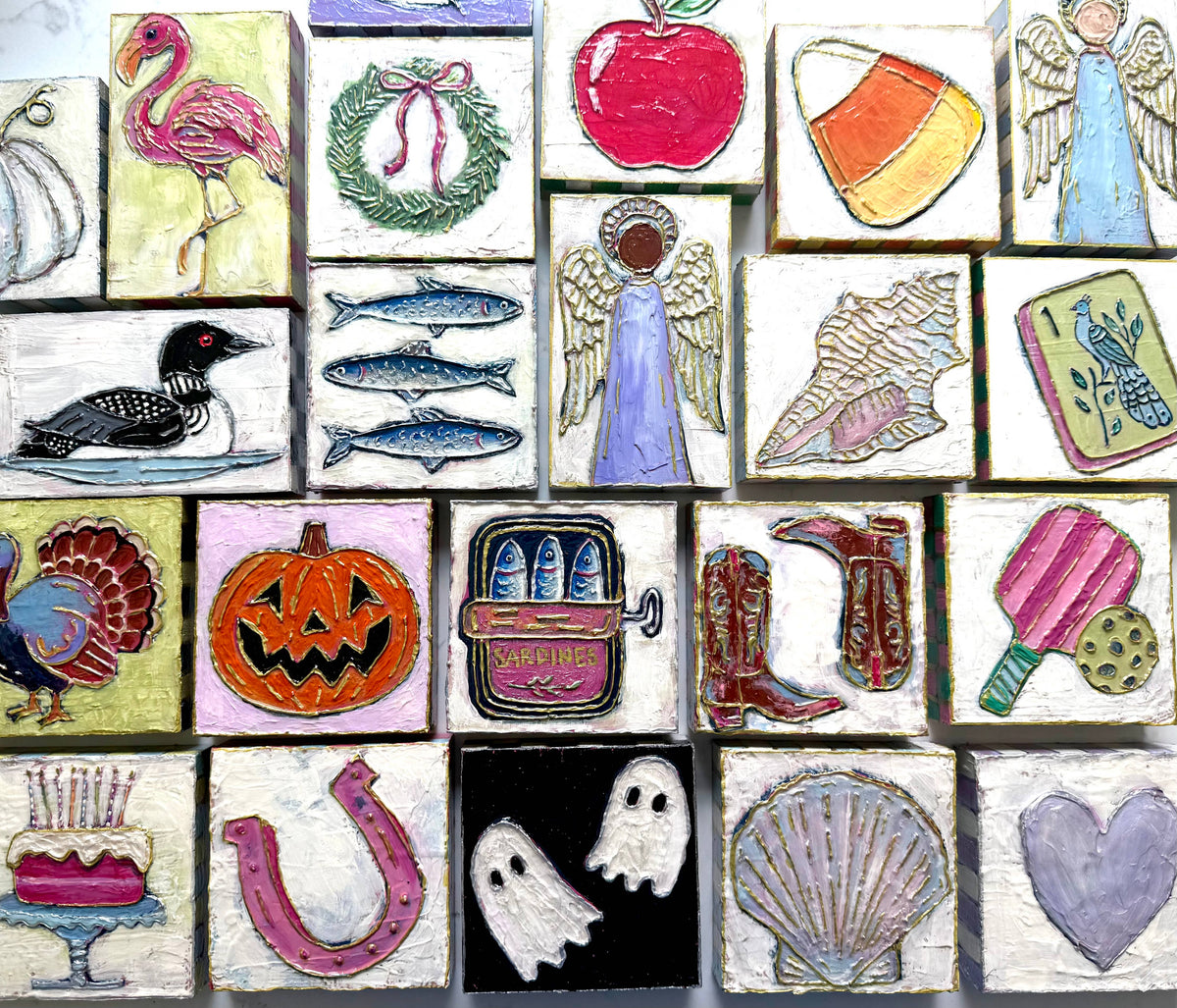 JCArtistStudioWholesale - Horseshoe Pastel Textured Handpainted Wood Art