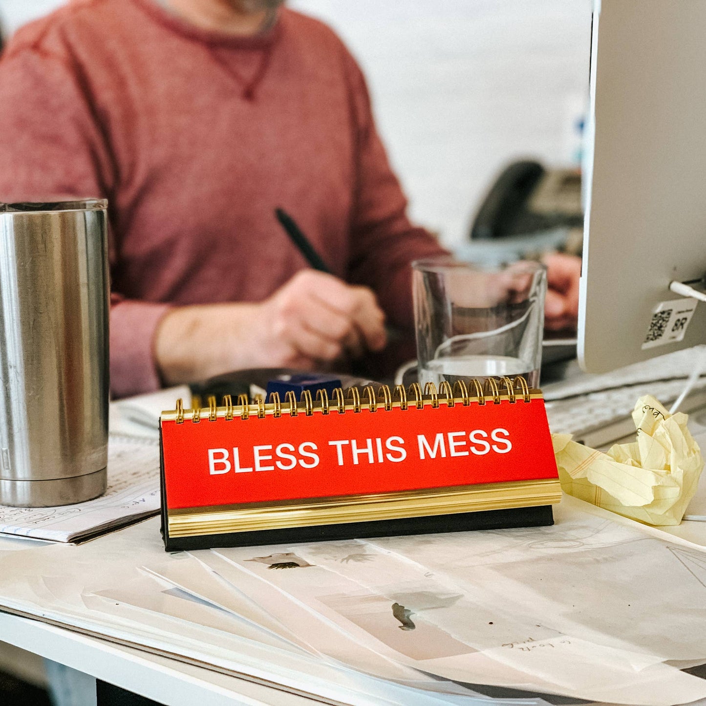 Fred & Friends - Daily Desk Plaque - Desktop Flip Book - 50 Fun Phrases